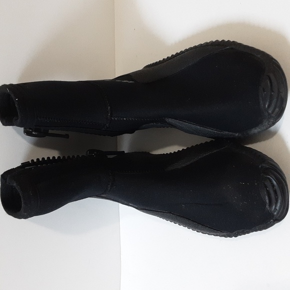 Mares  Dive Adult  Classic 3mm Neoprene Boots Mens 5 Rubber Sole - Picture 2 of 10